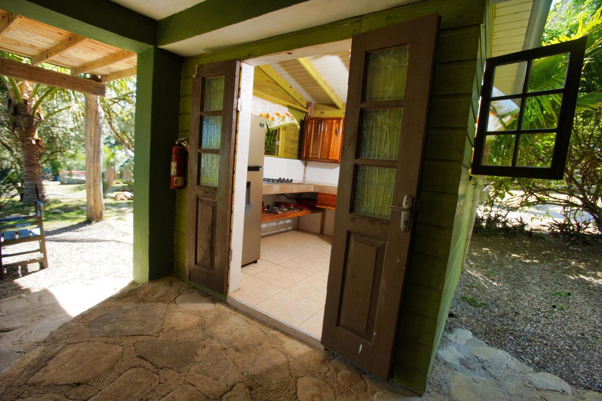 Strawberry Fields Together Robins Bay Exterior photo
